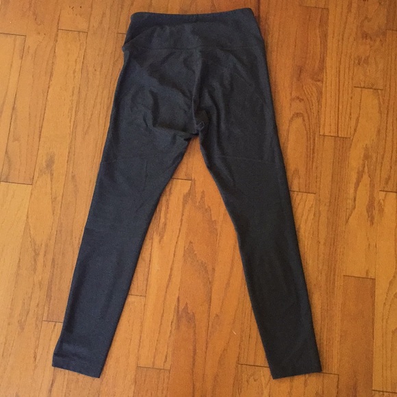 Outdoor Voices / 7/8 Warm-up Leggings / Size Small - Picture 5 of 7